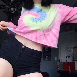 The dye Crop top